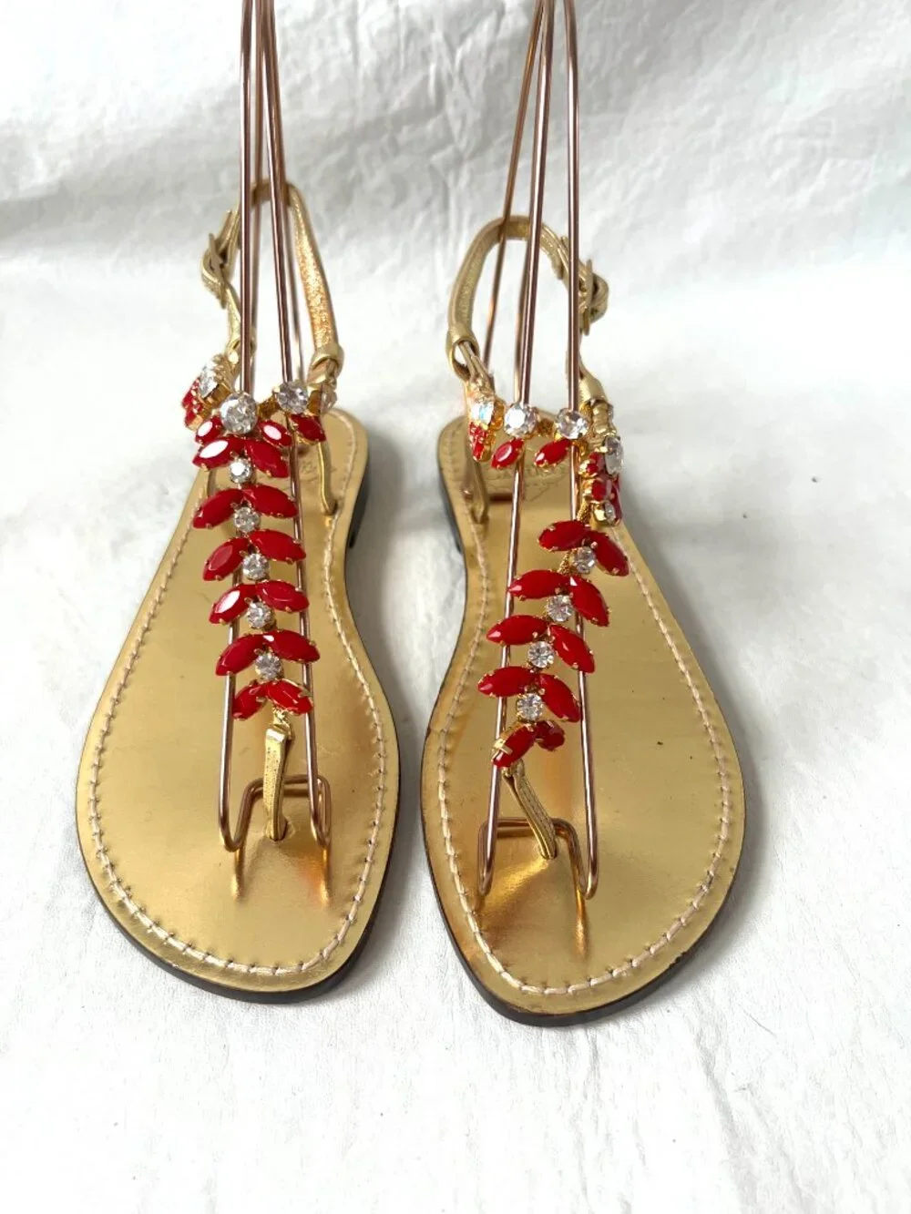 Emanuela Caruso Capri sandals 37 6.5 gold leather bejeweled red rhinestone thong